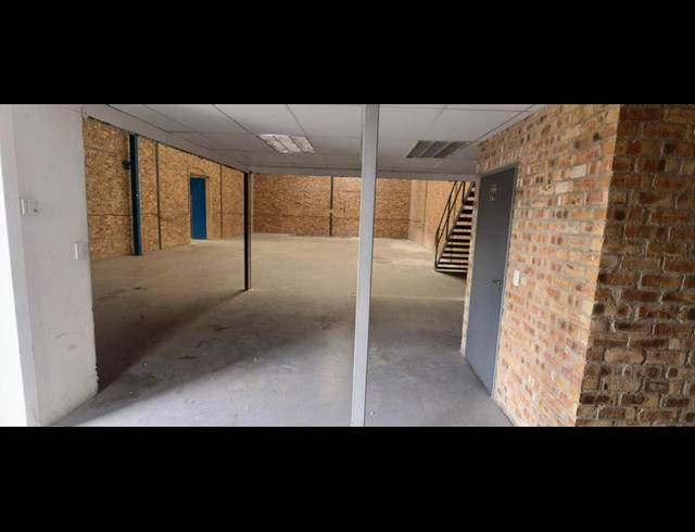 INDUSTRIAL PROPERTY TO RENT IN N4 GATEWAY INDUSTRIAL PARK